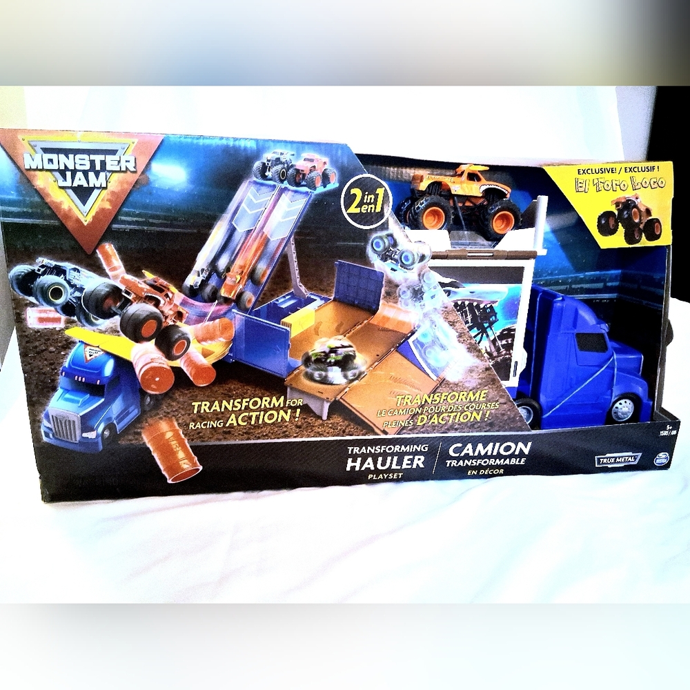 Monster Jam Transforming Hauler Playset With El Toro Loco Truck NWOT